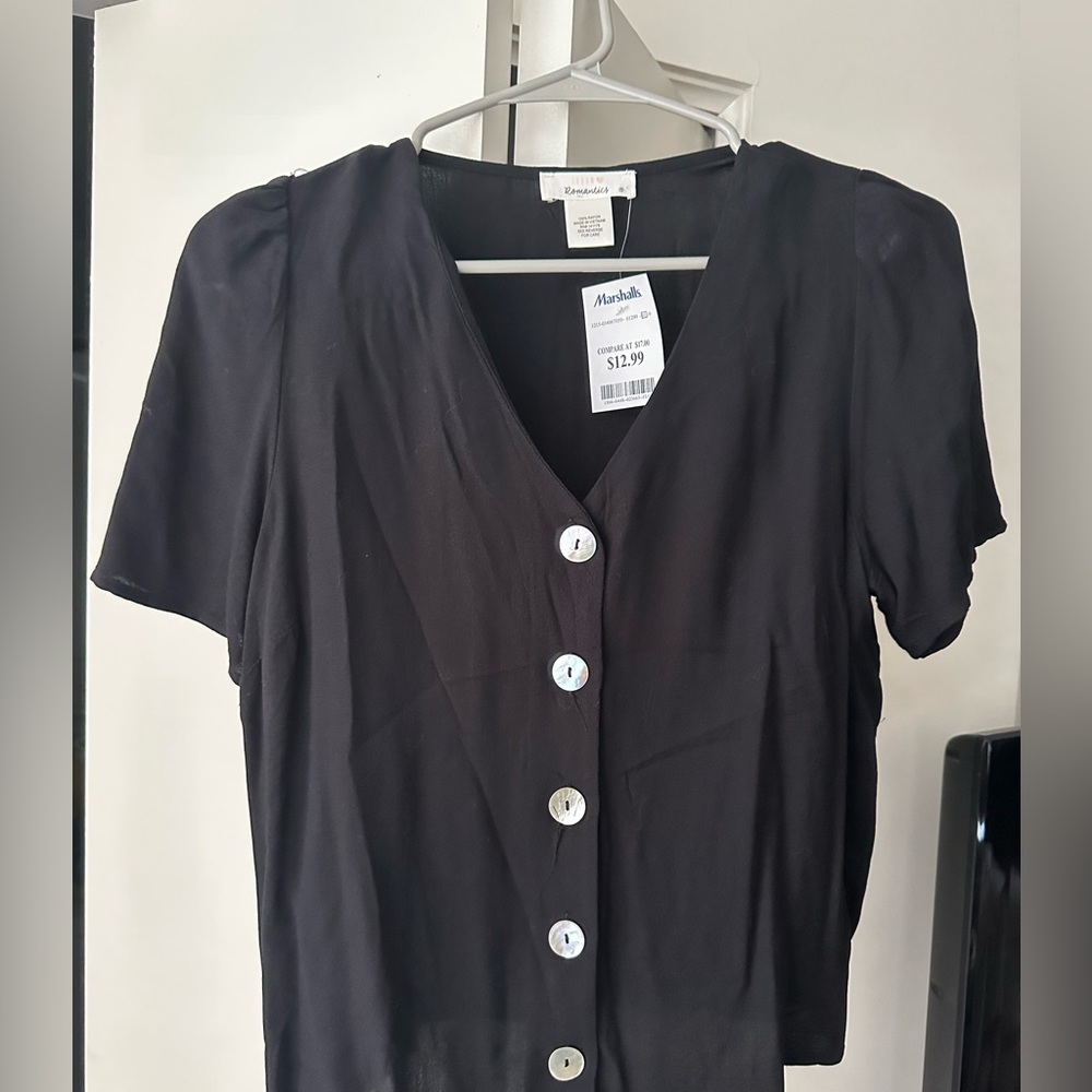 Urban romantics blouse brand new size medium